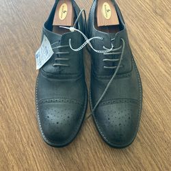 NEW Men’s Perry Ellis Size 12 Dress Shoe