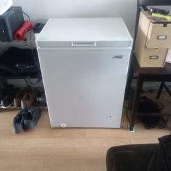 Chest Freezer 