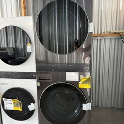 New Single Unit Front Load LG WashTower™ with Center Control® 5.0 cu. ft. Washer & 7.4 cu. ft. Gas Dryer