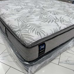 King Sizes Mattress And Box Spring Pillowtop 
