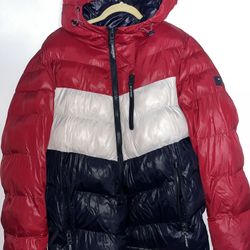 Tommy Hilfiger Heavy Jacket. Mens size M