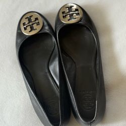 Tory Burch black leather ballet flats (7.5)
