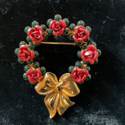 Vintage Gold Tone WeathW/roses and Ribbon Brooch (Avon )