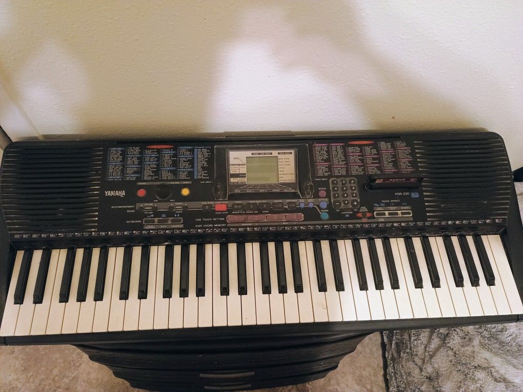 Yamaha PSR-230