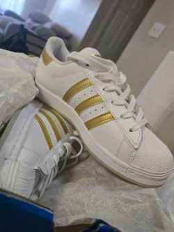 Adidas Superstar J