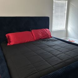 Living Set and Bed Only 2 Months Old