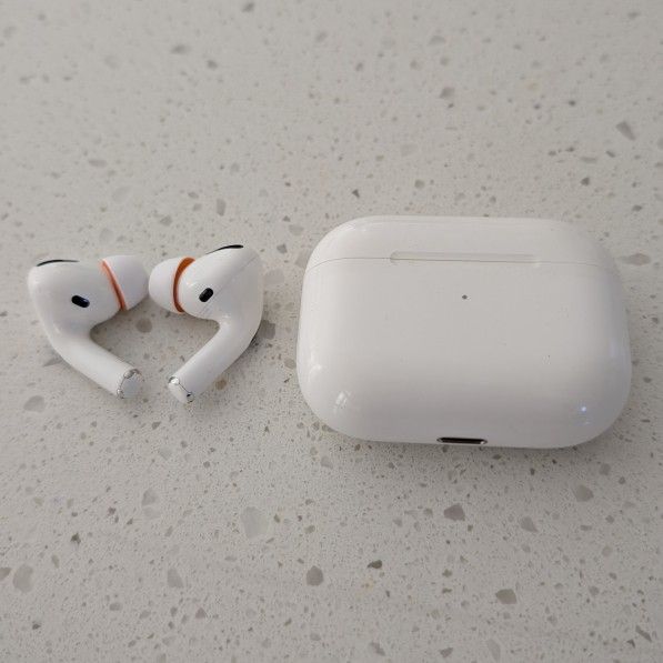 Apple Airpods Pro 1st Gen