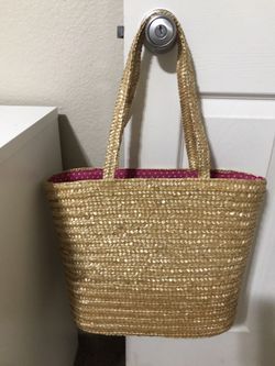 Straw beach bag