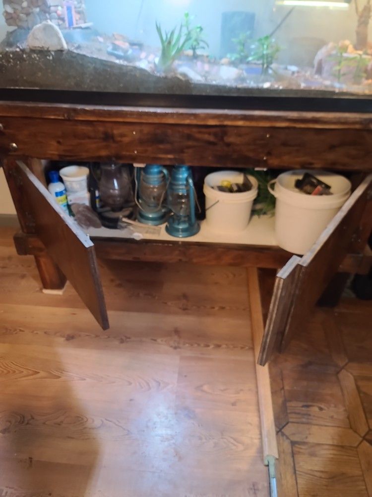 50 Gallon Fish Tank/terrarium With Solid Wooden Stand