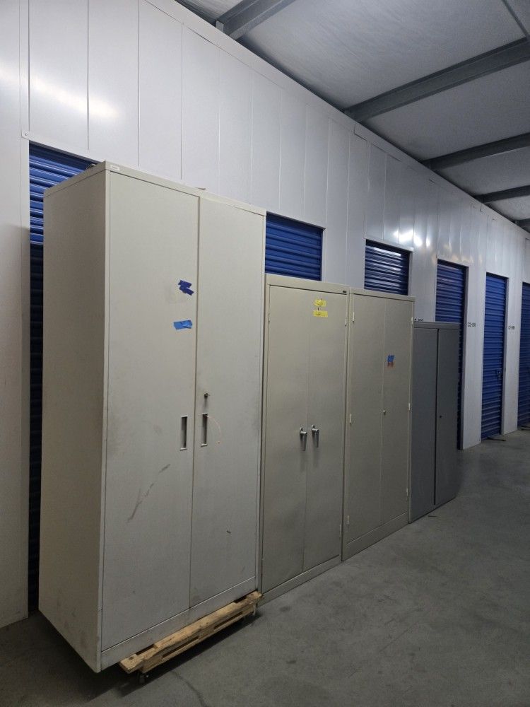 Solid Metal Storage Cabinets In Good Conditions 
