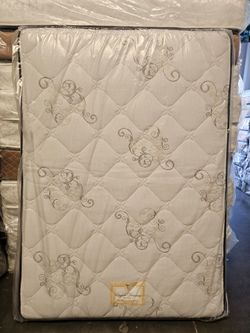 Brand New !! Queen set $199 (( Mattress And Box Spring ))
