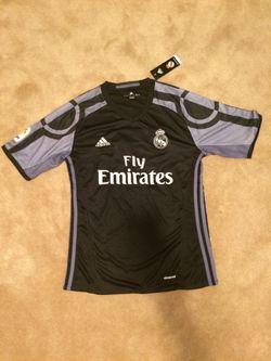 Ronaldo Real Madrid jersey Men’s large