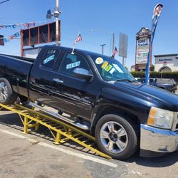 🌵🌵🌵 2013 Chevrolet Silverado🌵🌵🌵 Air Tires