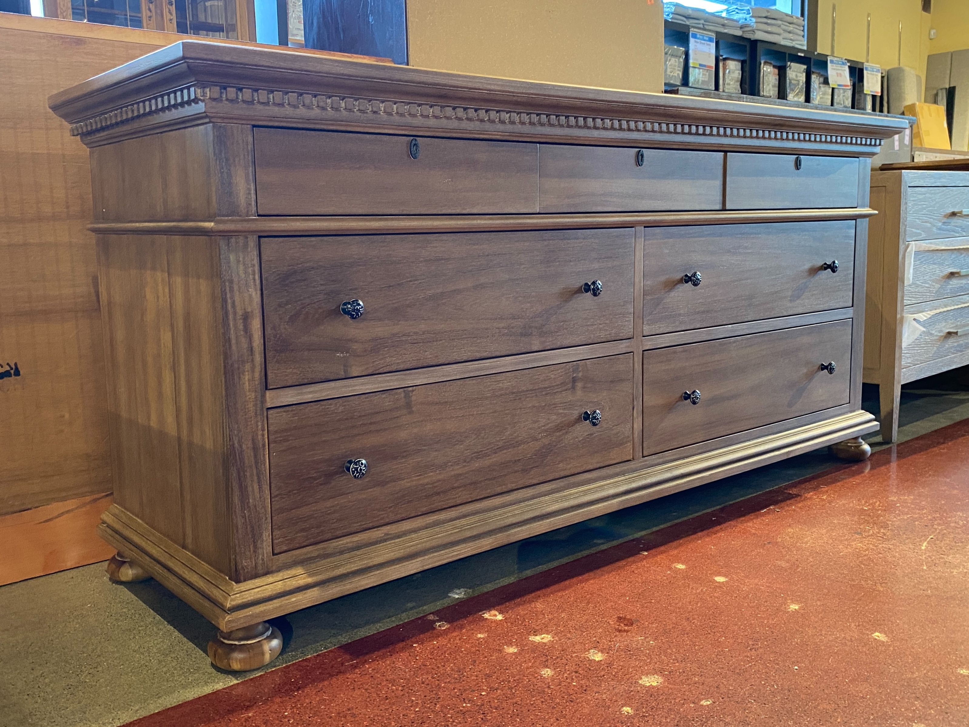 RESTORATION HARDWARE St. James 7-Drawer Dresser w/ Keys