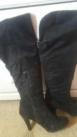 Boots size 7