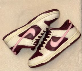 Nike “Valentines Day” Dunks