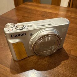 Canon PowerShot SX740 HS