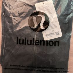 Define Track Jacket Luon. 