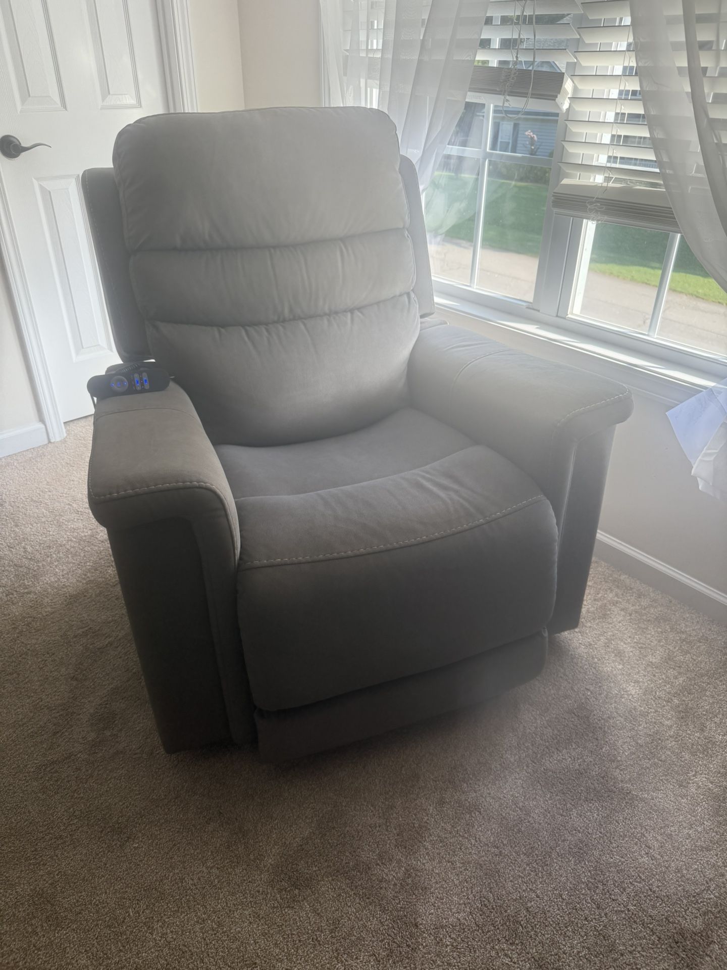 Recliner Chair