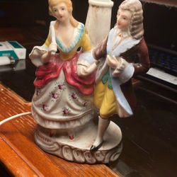 Vintage Figural Lamps Colonial Couple -Porcelain Boudoir Lamps GUC