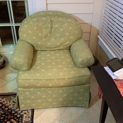 Isenhour Oversized Swivel Chair