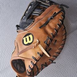Wilson A2000 12.5"
