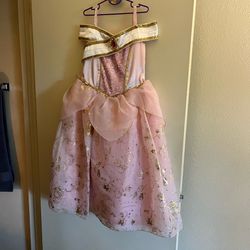 Disney store dresses🏰👸👑