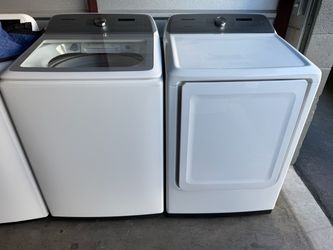 Samsung~Beautiful set washer and dryer gas in excellent condition