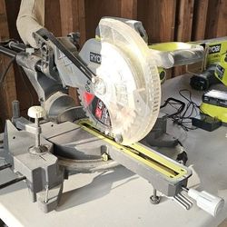 🛠️ RYOBI Power Tool Set – Miter Saw, Recip Saw, Jigsaw, Sander, Circular Saw + Battery – $200 (Federal Way)