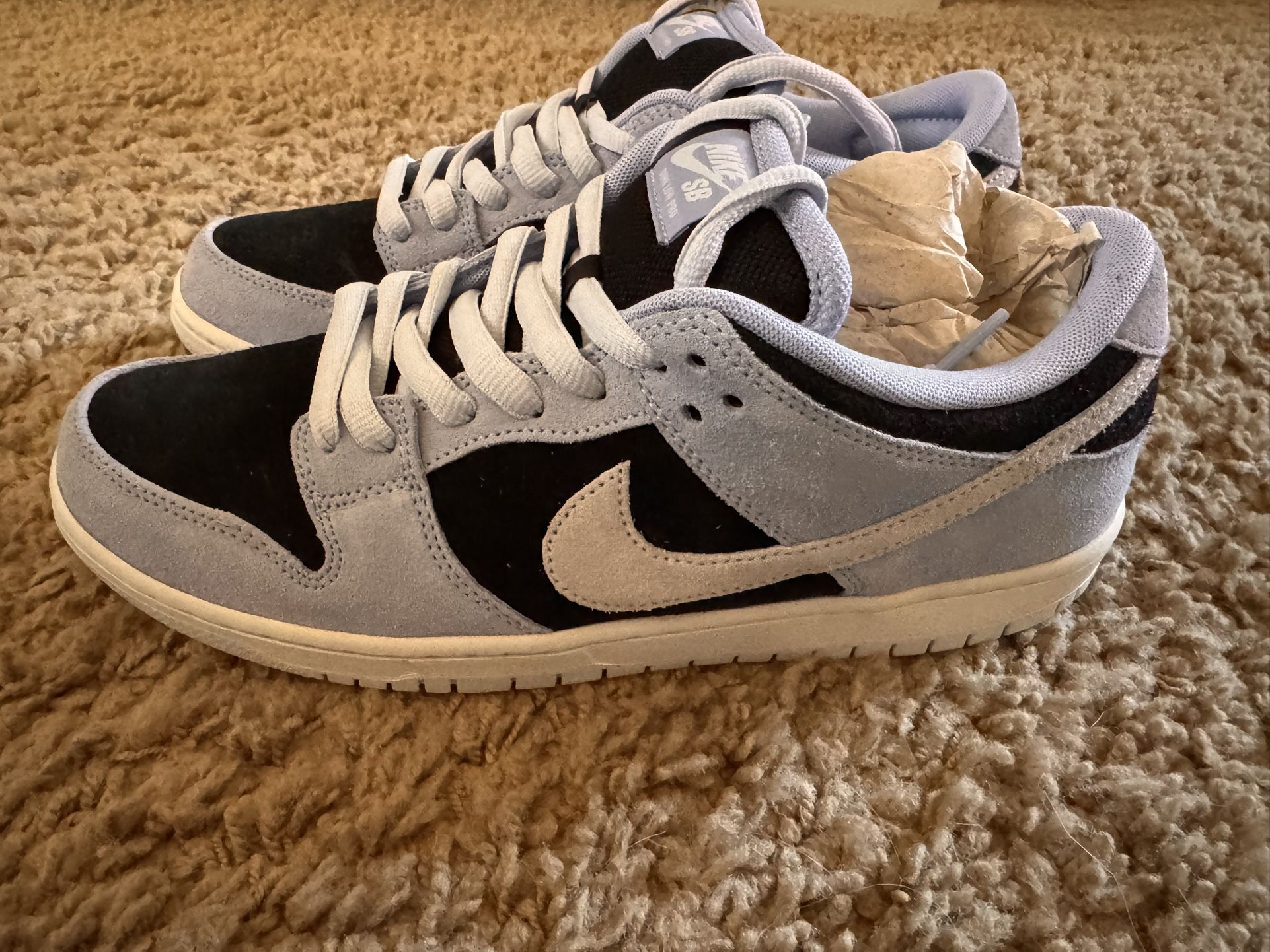 Nike SB Dunk Low Pro Men’s Sz 11 Aluminum/Black New in Box!