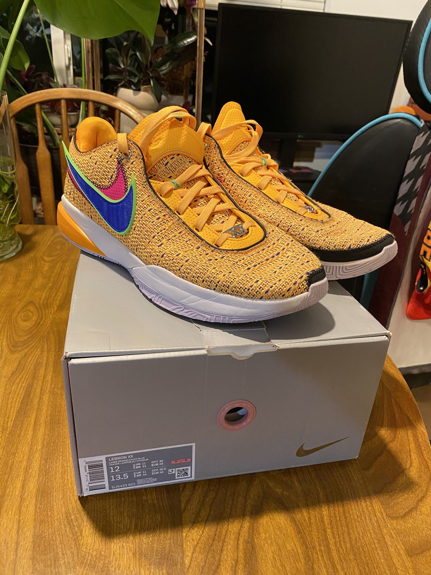 Nike Lebron XX 'Laser Orange'