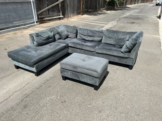 Ashley Furniture Grey 2 piece Sectional