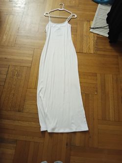 H & M BRAND NEW. Long white Maxi Summer Fress. Never worn with Tags
