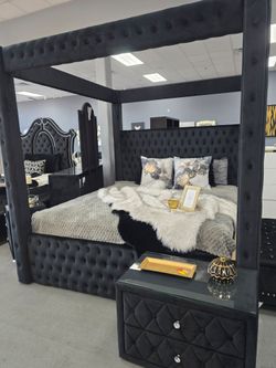 ✨️ King, Cal King, Queen Bed Frame ✨️ Furniture Sectionals, Bedrooms, Dining Avail