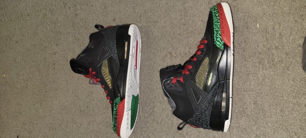 Jordan SpizikeBlack Varsity Red (2017)