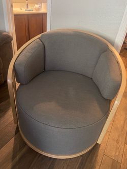 Accent chair