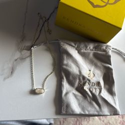 Kendra Scott Necklace 