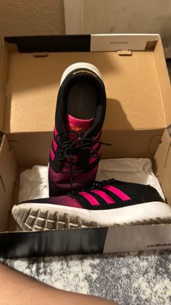 Adidas women’s 8 1/2