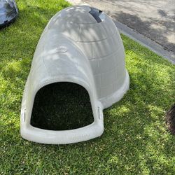 Dogloo - Outdoor Dog house - Make An Offer