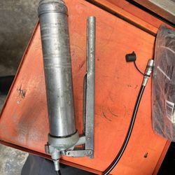 Grease Gun 