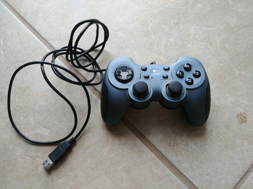Logitech Rumble Pad 2