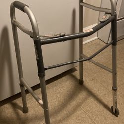 Great Condition Deluxe Two Button Folding Walker $15.00