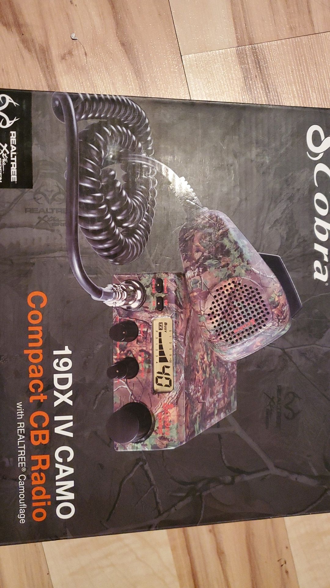 REALTREE COBRA CB RADIO $40.00