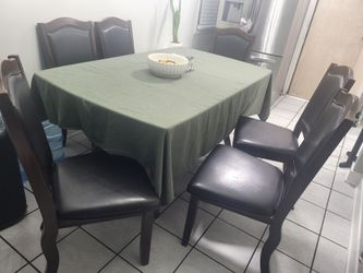 Only chairs 6 Brown leather chairs good condition