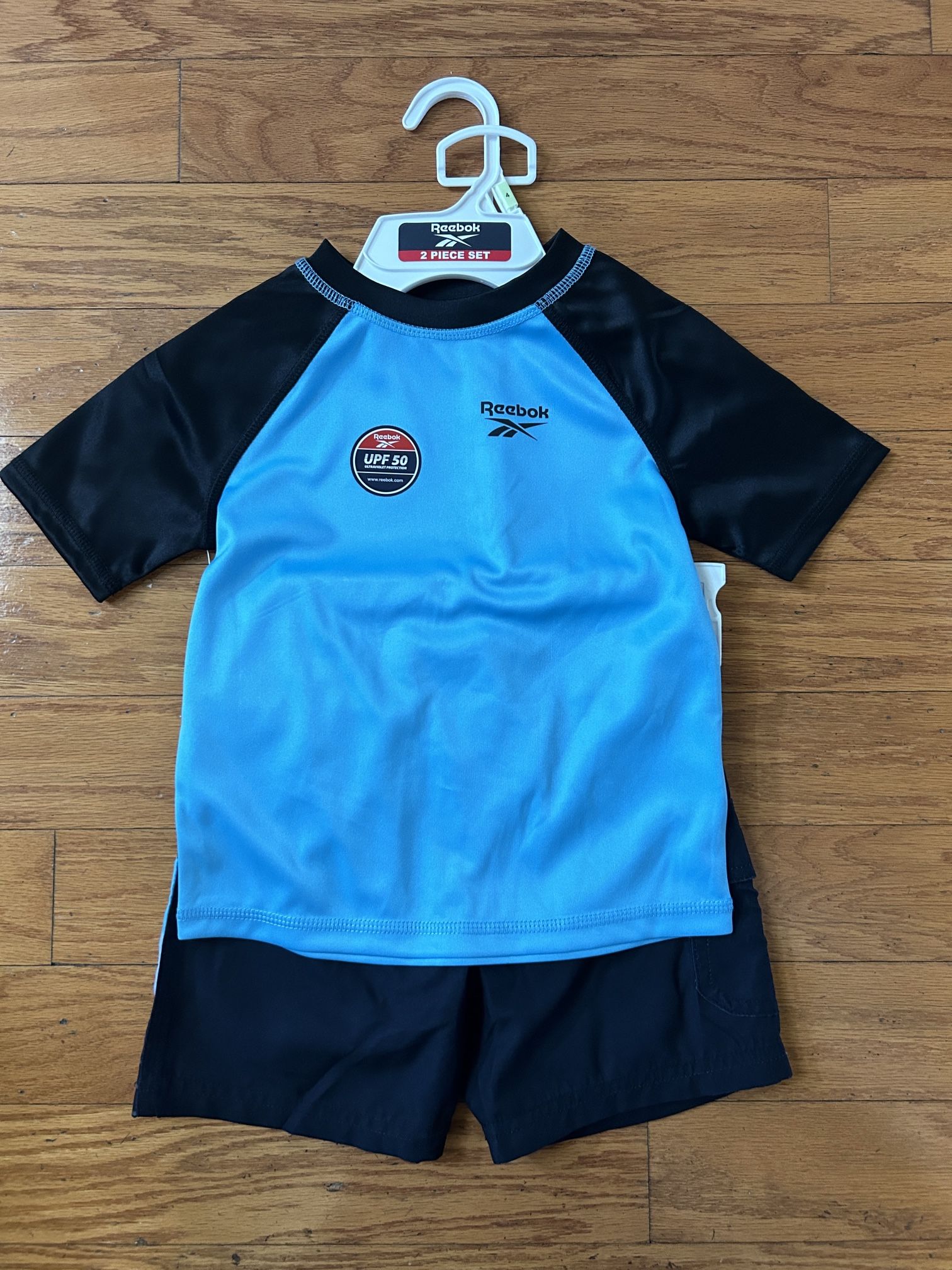 NWT Reebok boys 2pcs swimwear set size 4