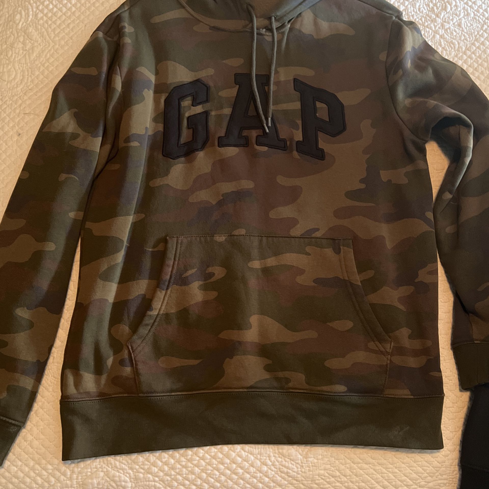 Army Color GAP hoodie in BOYS S Patterson, CA - OfferUp