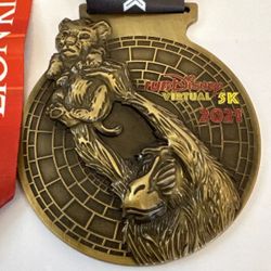  NEW 2021 Lion King Run Disney Virtual 5K Medal The Reimagined Classic 