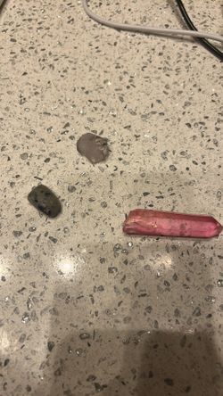 Dyed quartz, amethyst, kambaba jasper crystals