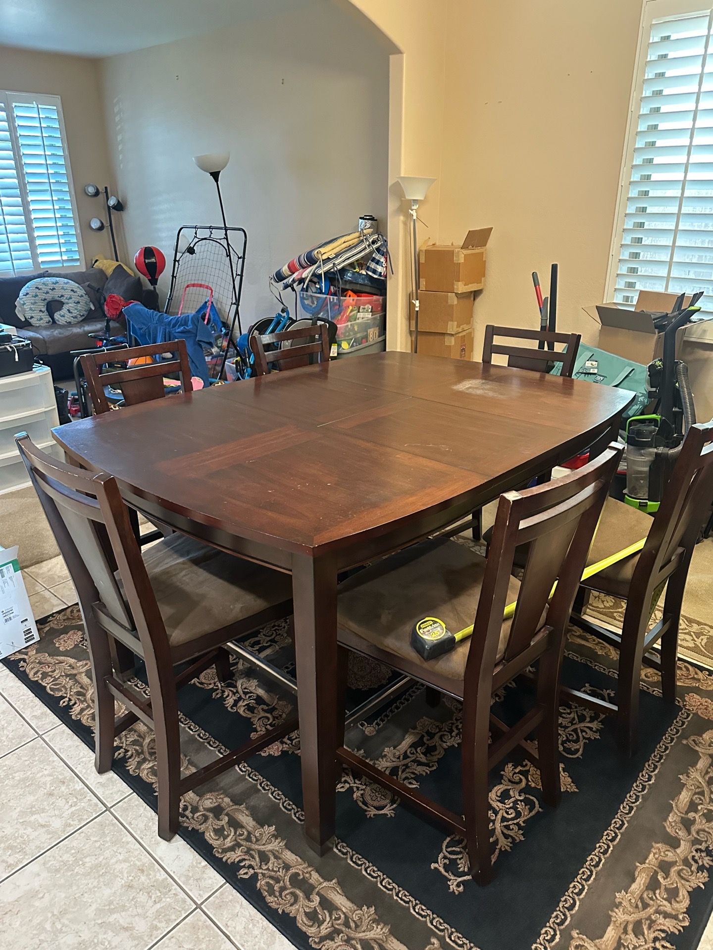 Dinning Table for 6 or 4