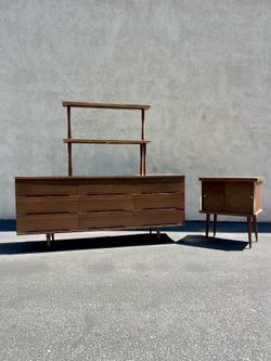 Funky 70’s MCM Bedroom Set
